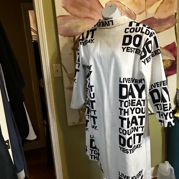Boutique White Jacket /Trendy-‎ “ live every day to be - Picture 2 of 6